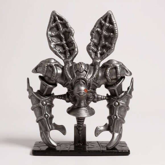 Yu Gi Oh! SILVER RELINQUISHED 2" Mini Figure ~ Mattel 2002  Takahashi - Picture 1 of 3